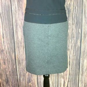 Olivia & Grace Grey Pencil Skirt (Size M)